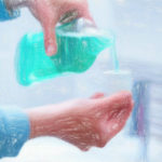うがい薬の成分と市販薬一覧 【のど飴タイプもある】